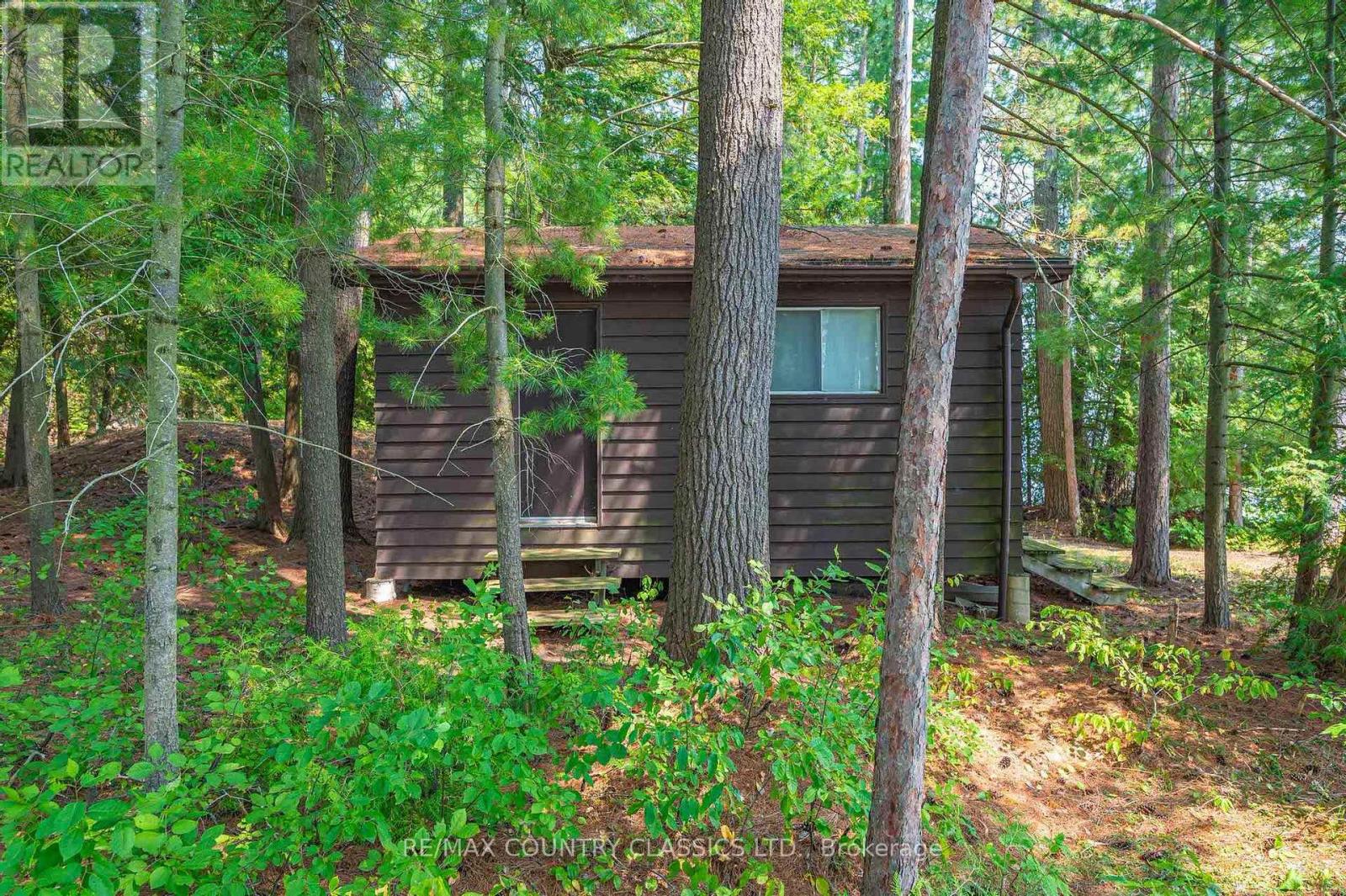 22 Chandos Lk Balmer Island, North Kawartha, Ontario  K0L 1A0 - Photo 2 - X12915080