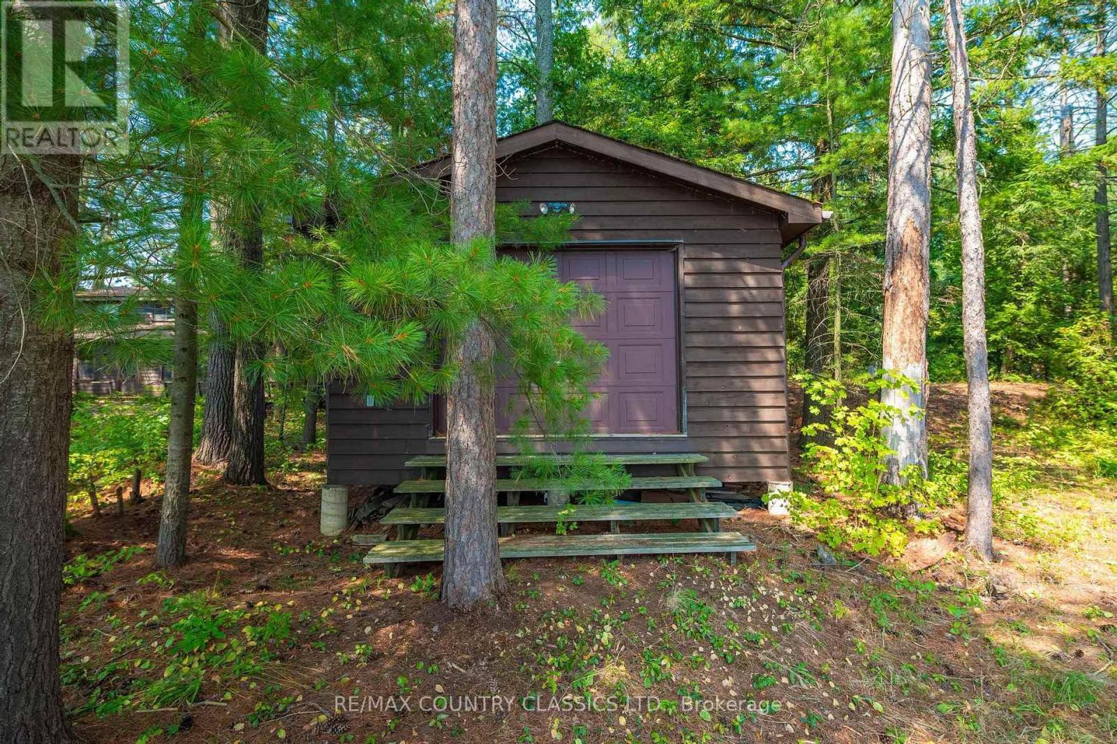 22 Chandos Lk Balmer Island, North Kawartha, Ontario  K0L 1A0 - Photo 4 - X12915080