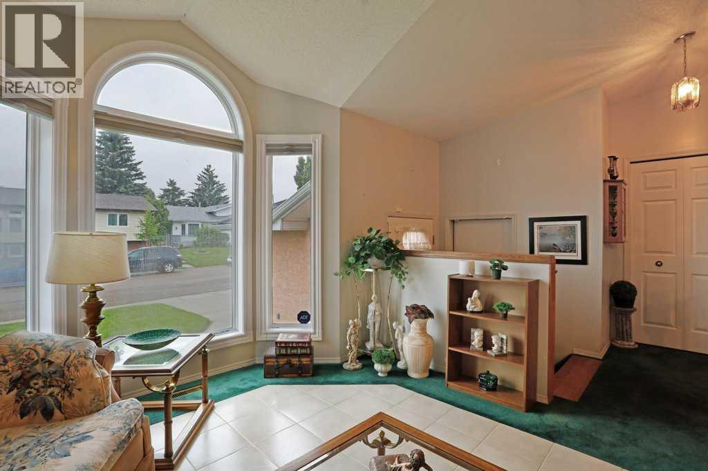 28 Parkland Place E, Brooks, Alberta  T1R 0M3 - Photo 3 - A2287641