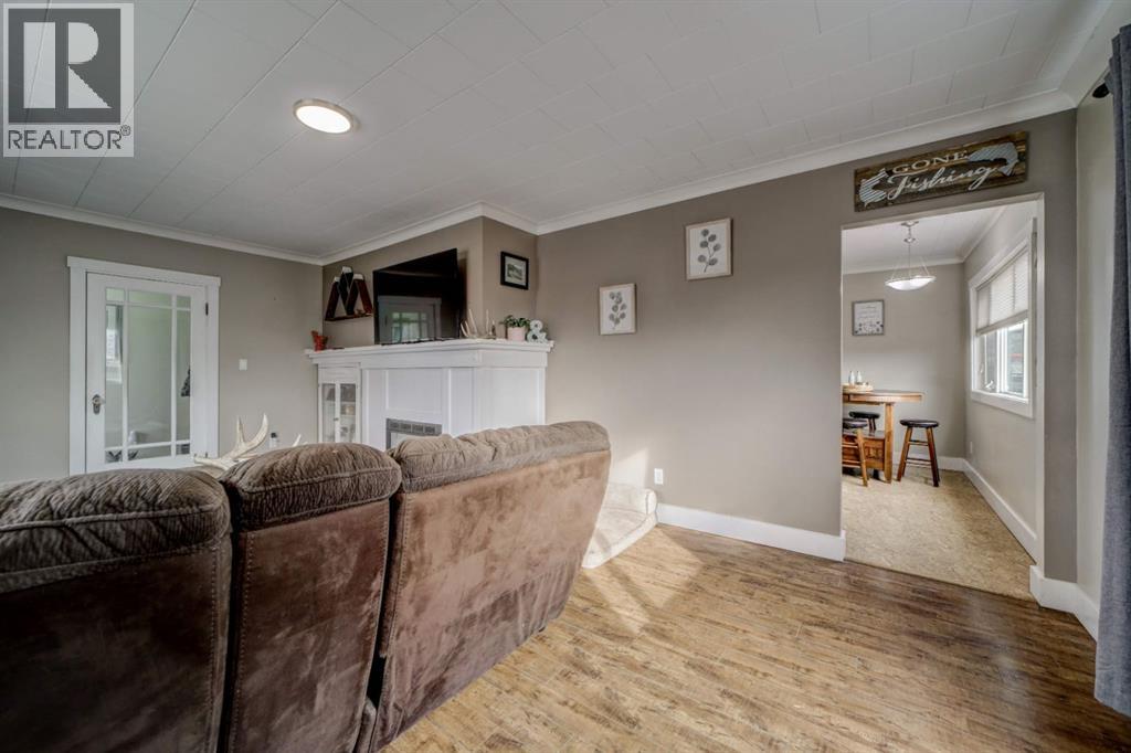 8301 18 Avenue, Coleman, Alberta  T0K 0M0 - Photo 18 - A2294932