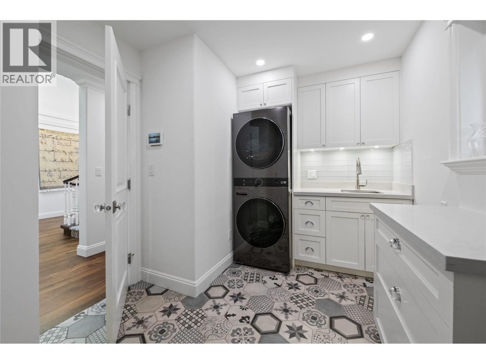 226 Wooddale Road, North Vancouver, British Columbia  V7N 1S5 - Photo 16 - R3101564