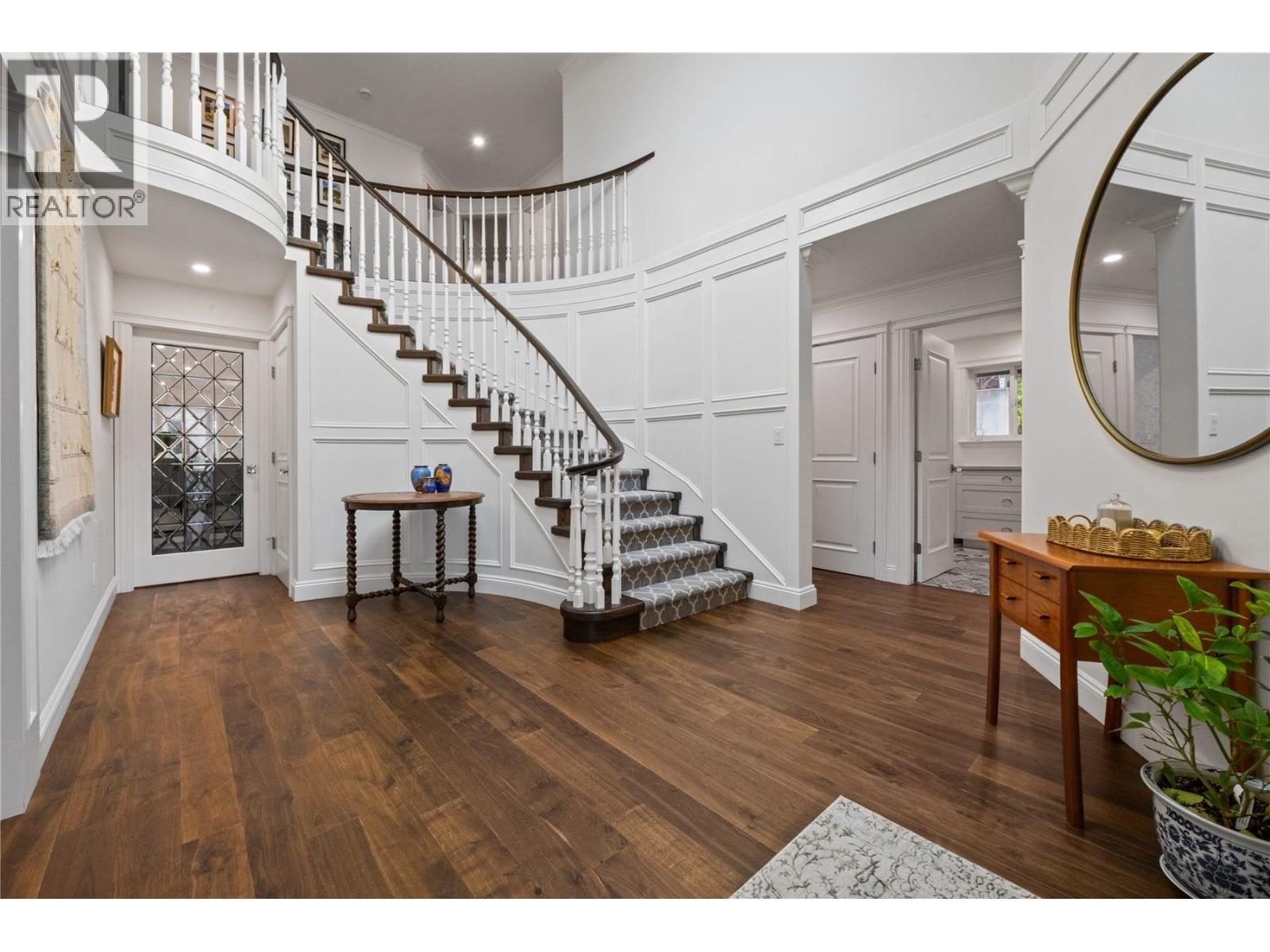 226 Wooddale Road, North Vancouver, British Columbia  V7N 1S5 - Photo 3 - R3101564