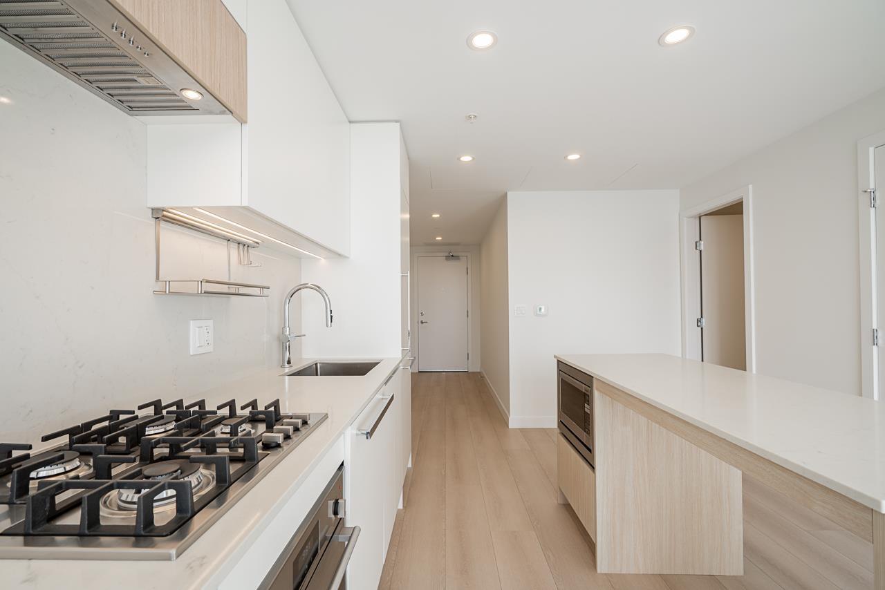 3001 13573 98a Avenue, Surrey, British Columbia  V3T 0X1 - Photo 5 - R3102725