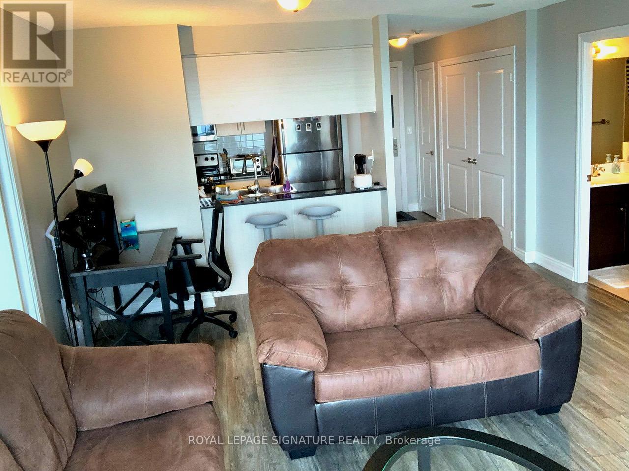 3210 - 2015 Sheppard Avenue E, Toronto, Ontario M2J 1W6 - Photo 17 - C12915086