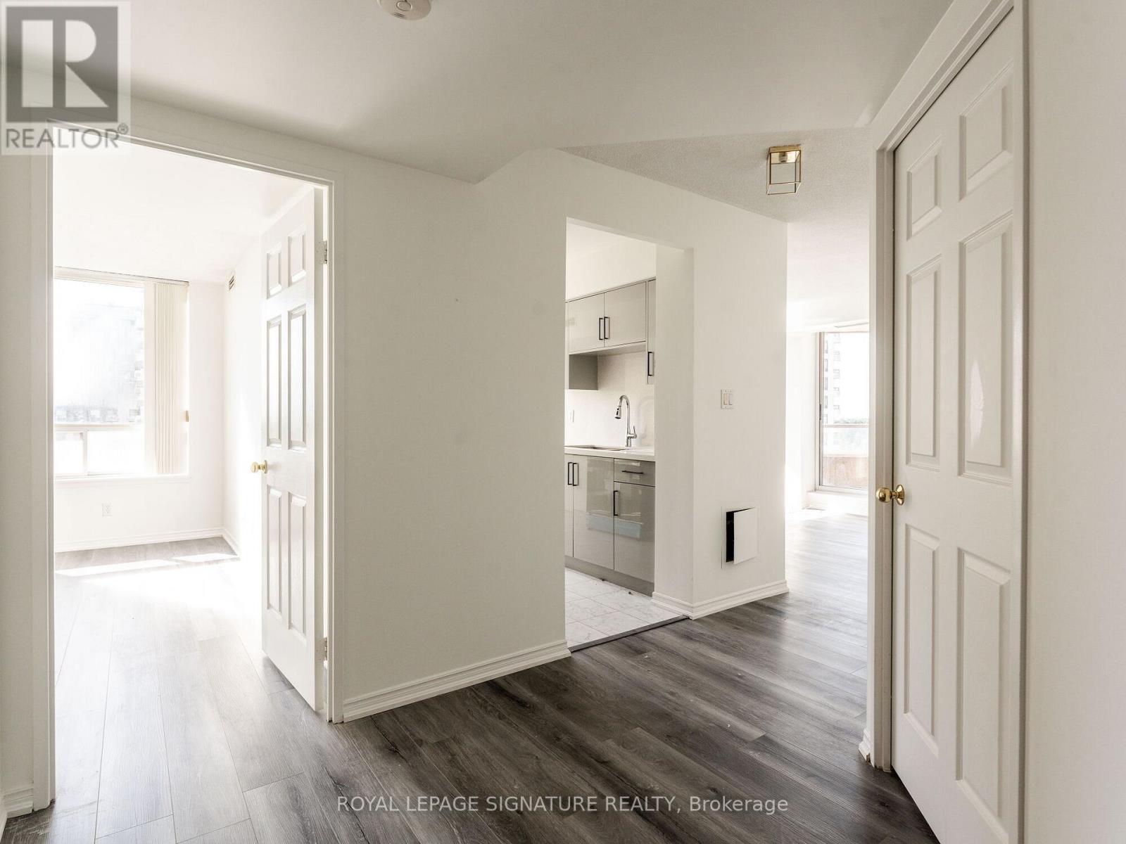 1707 - 35 Empress Avenue, Toronto, Ontario M2N 3T2 - Photo 8 - C12915168