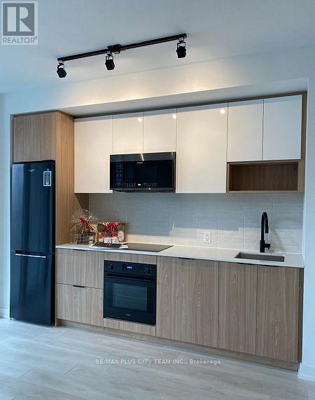 324 - 5 Defries Street, Toronto, Ontario M5A 0W7 - Photo 4 - C12915210