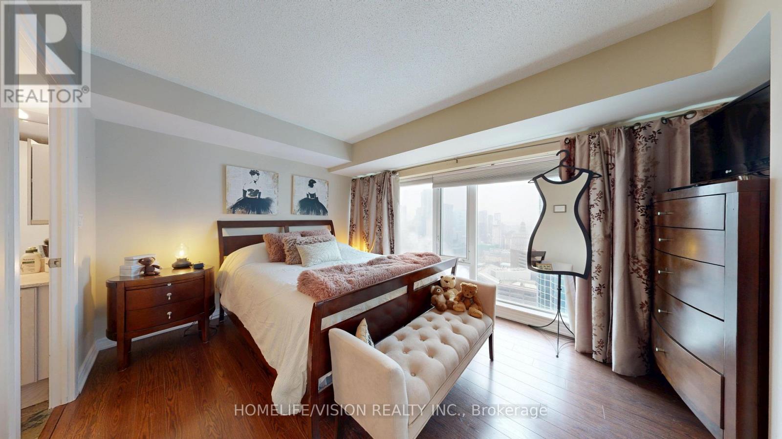 3311 - 210 Victoria Street, Toronto, Ontario  M5B 2R3 - Photo 8 - C12915244