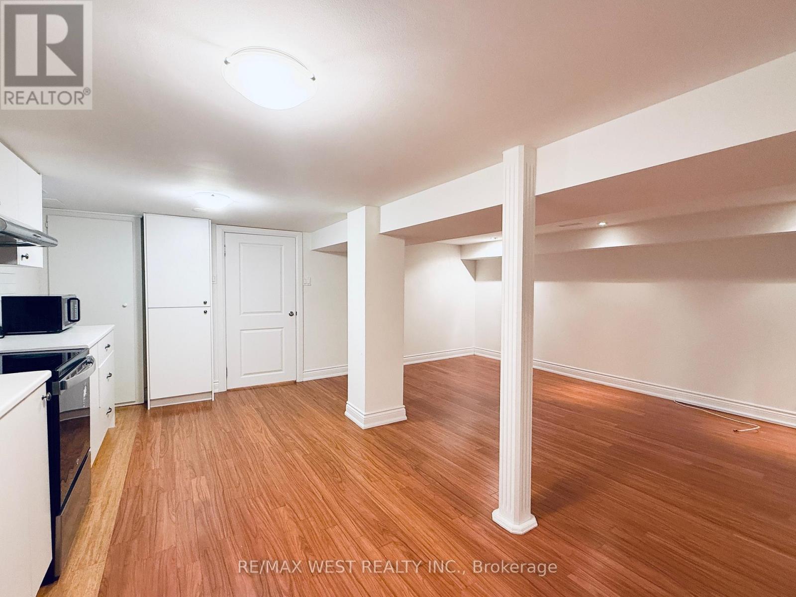 Lower - 43 Dunblaine Avenue, Toronto, Ontario  M5M 2R8 - Photo 9 - C12915254