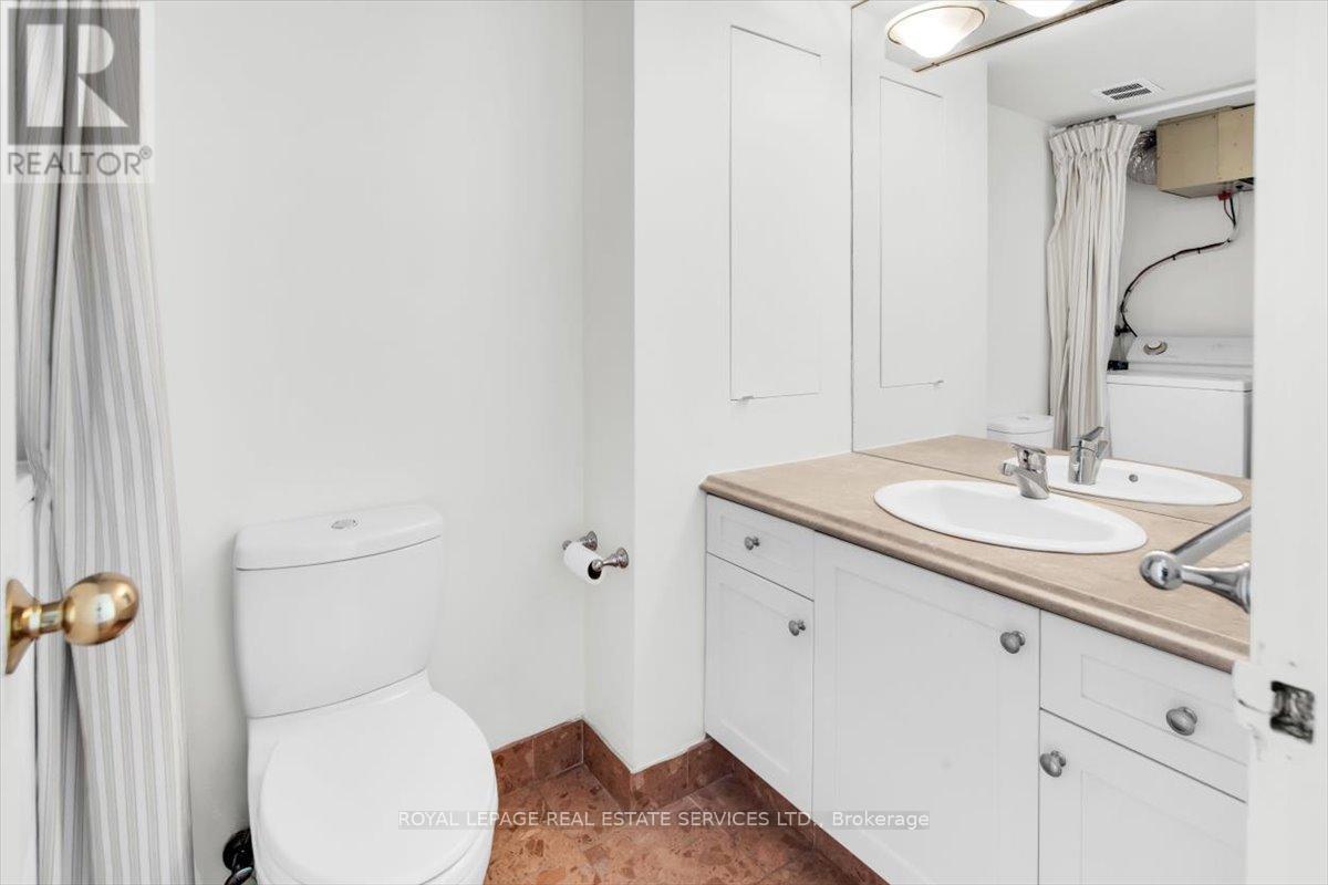 1005 - 190 St George Street, Toronto, Ontario  M5R 2N4 - Photo 4 - C12915302