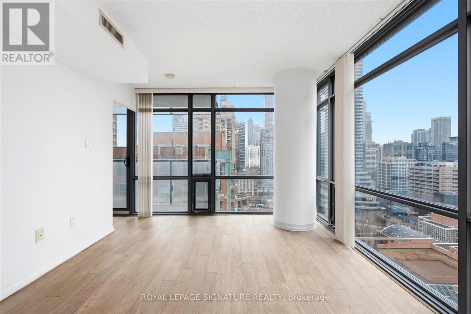 1607 - 37 Grosvenor Street, Toronto, Ontario  M4Y 3G5 - Photo 16 - C12915304