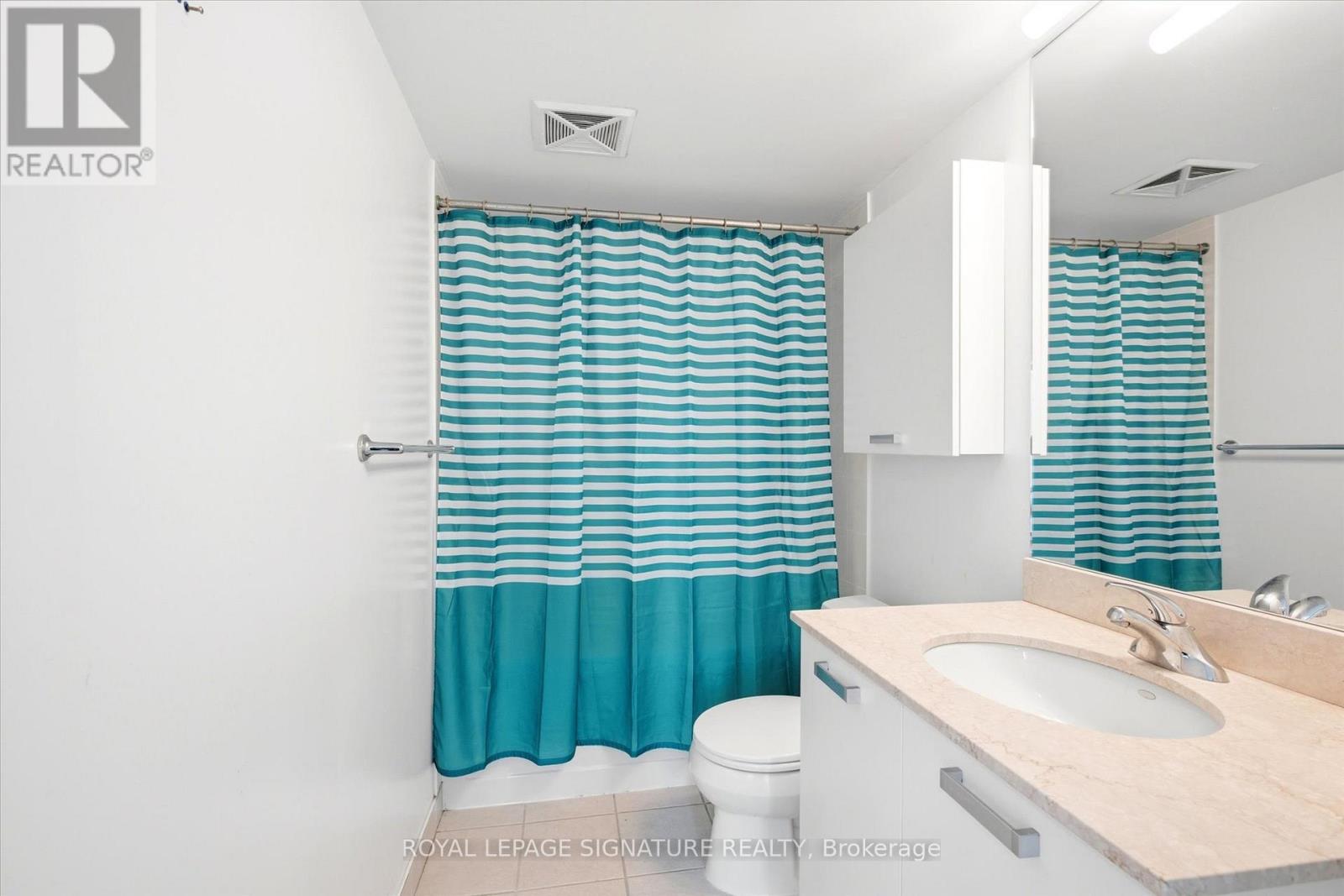 1607 - 37 Grosvenor Street, Toronto, Ontario  M4Y 3G5 - Photo 19 - C12915304