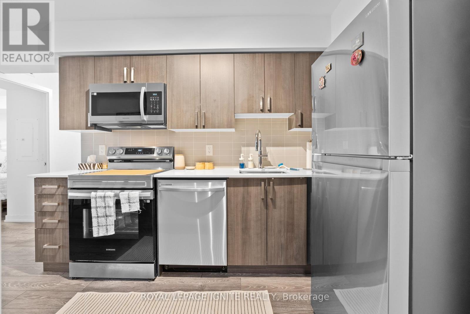 1605 - 1455 Celebration Drive, Pickering, Ontario  L1W 0C3 - Photo 5 - E12915212