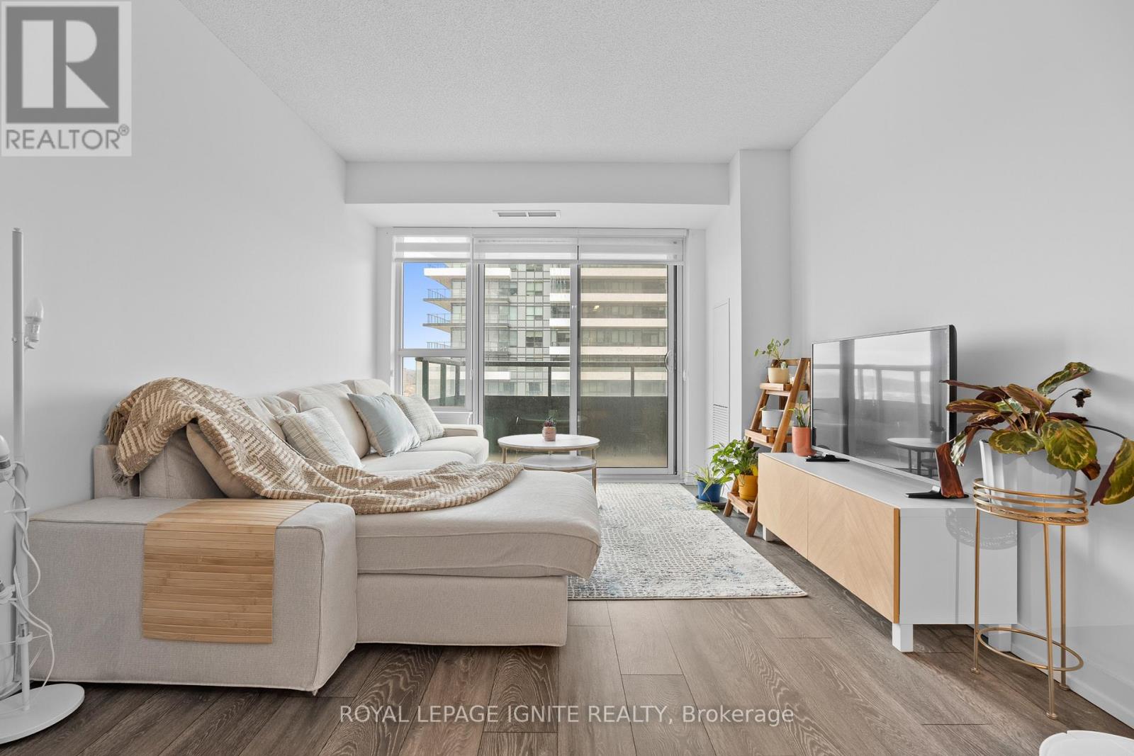 1605 - 1455 Celebration Drive, Pickering, Ontario  L1W 0C3 - Photo 9 - E12915212