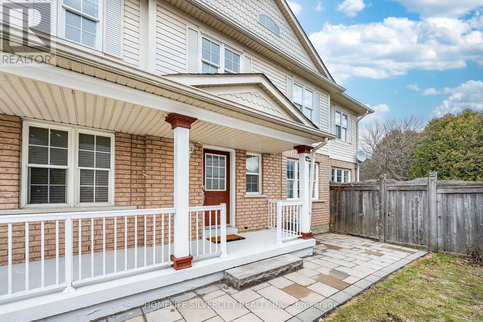 70 Toscana Drive, Whitby, Ontario  L1R 2Z3 - Photo 5 - E12915270