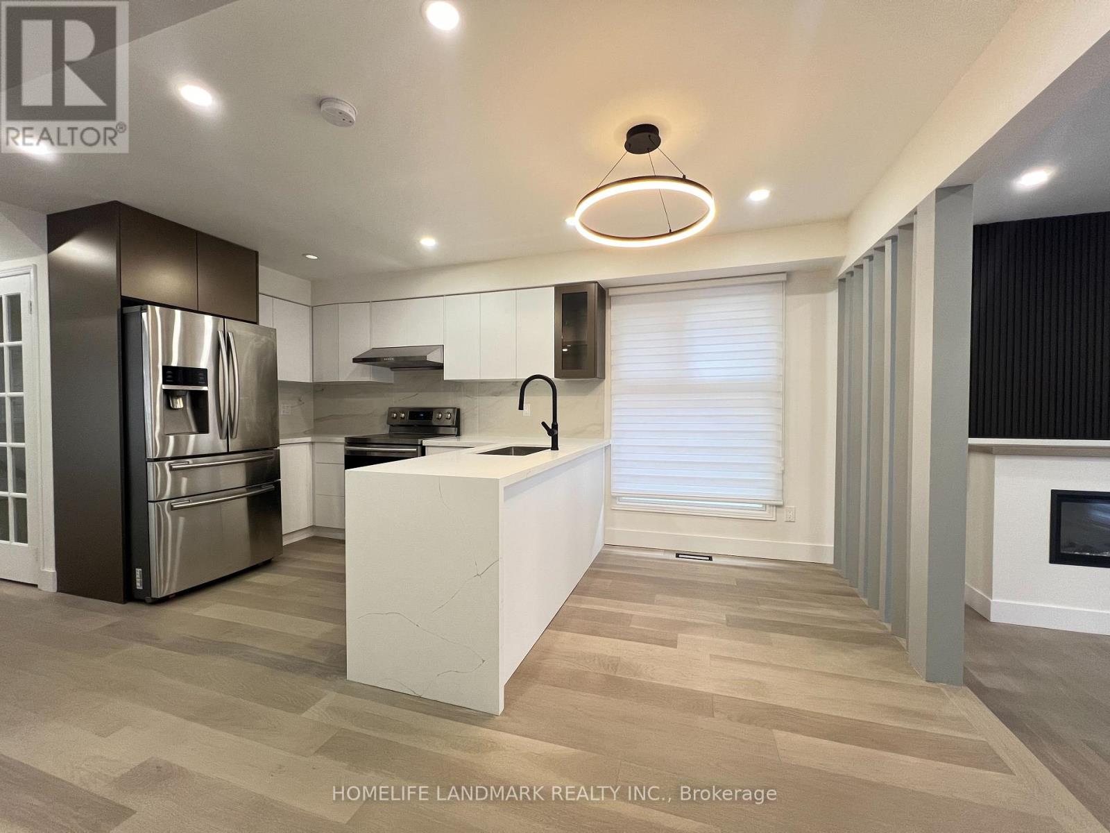 26 Ponymill Drive, Toronto, Ontario  M1V 2Y1 - Photo 5 - E12915322