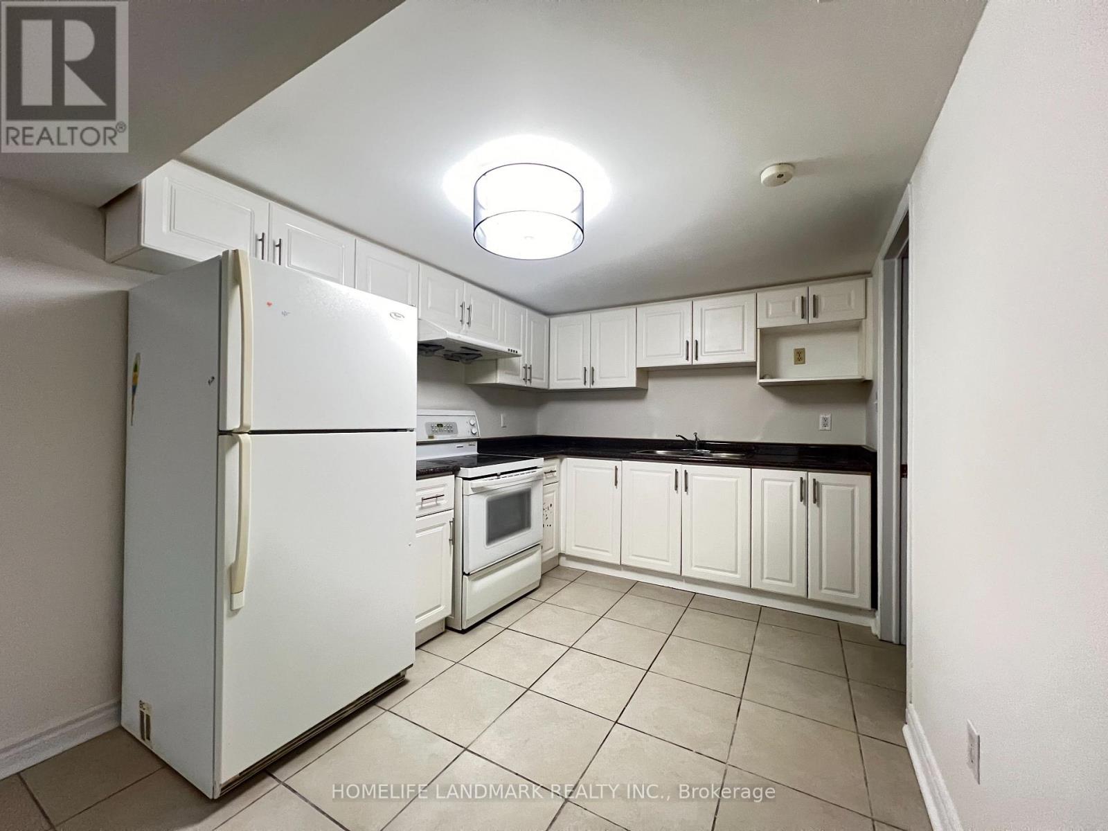 26 Ponymill Drive, Toronto, Ontario  M1V 2Y1 - Photo 6 - E12915322