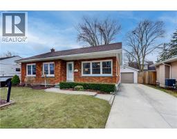 133 GLASTONBURY Crescent, Stratford, Ontario