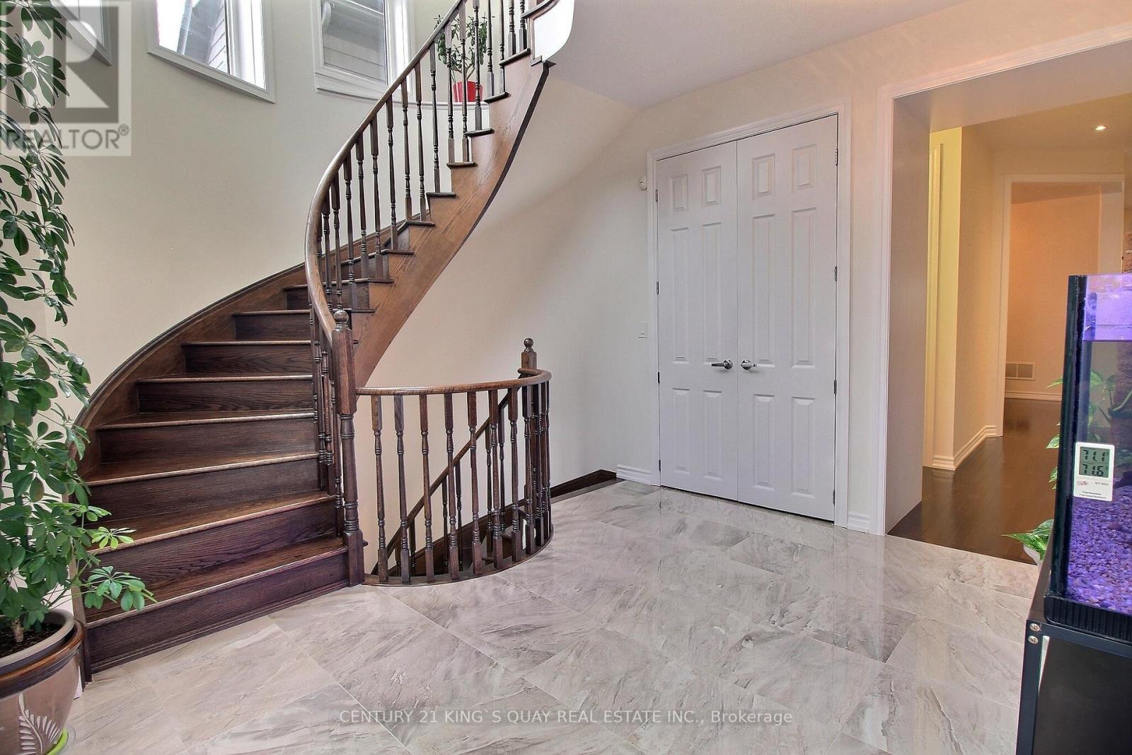 45 Chessington Avenue E, East Gwillimbury, Ontario  L9N 0R5 - Photo 12 - N12915104