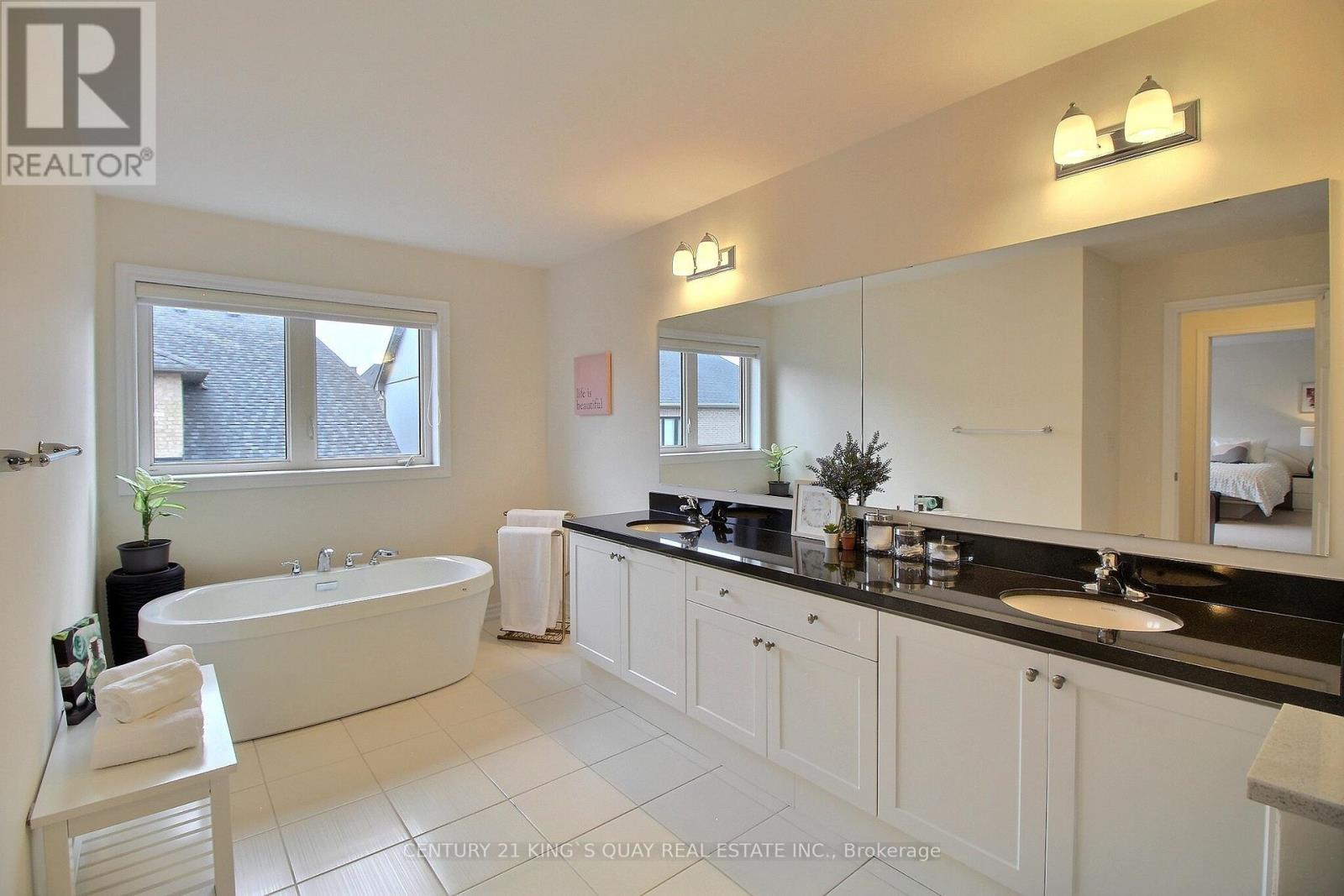 45 Chessington Avenue E, East Gwillimbury, Ontario  L9N 0R5 - Photo 21 - N12915104