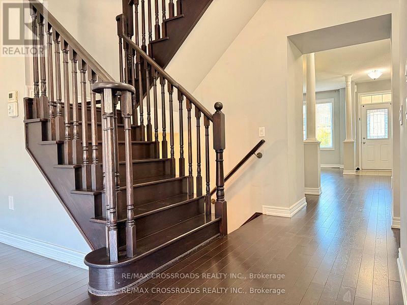 205 Laker Court, Newmarket, Ontario  L3X 0J5 - Photo 11 - N12915136