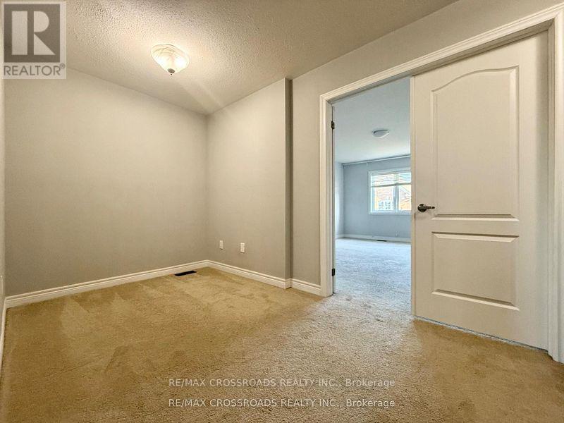 205 Laker Court, Newmarket, Ontario  L3X 0J5 - Photo 23 - N12915136