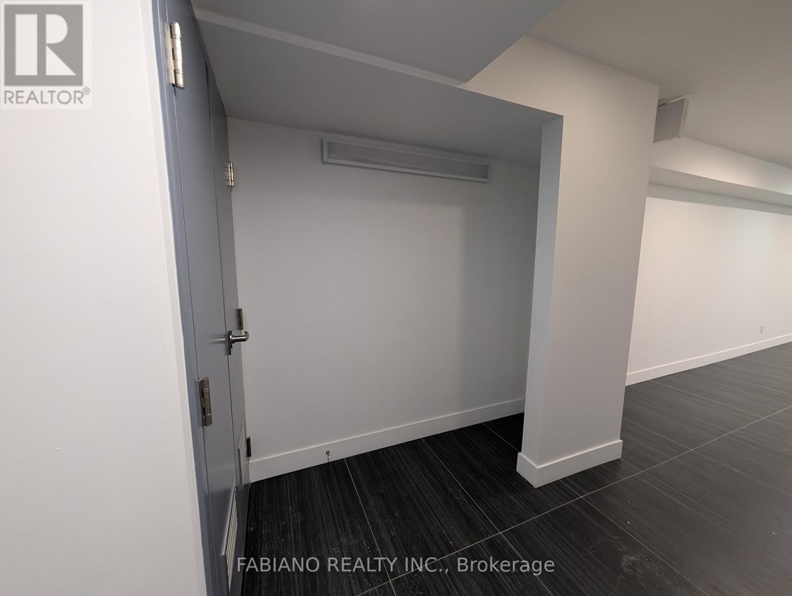 2 - 13130 Yonge Street, Richmond Hill, Ontario  L4E 2T3 - Photo 15 - N12915176