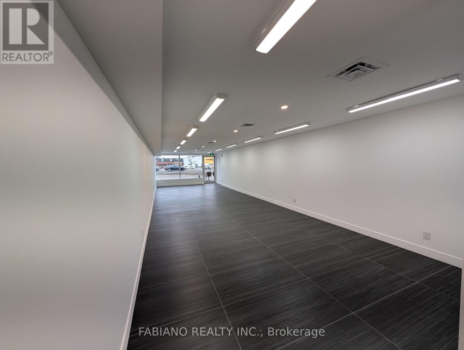 2 - 13130 Yonge Street, Richmond Hill, Ontario  L4E 2T3 - Photo 8 - N12915176