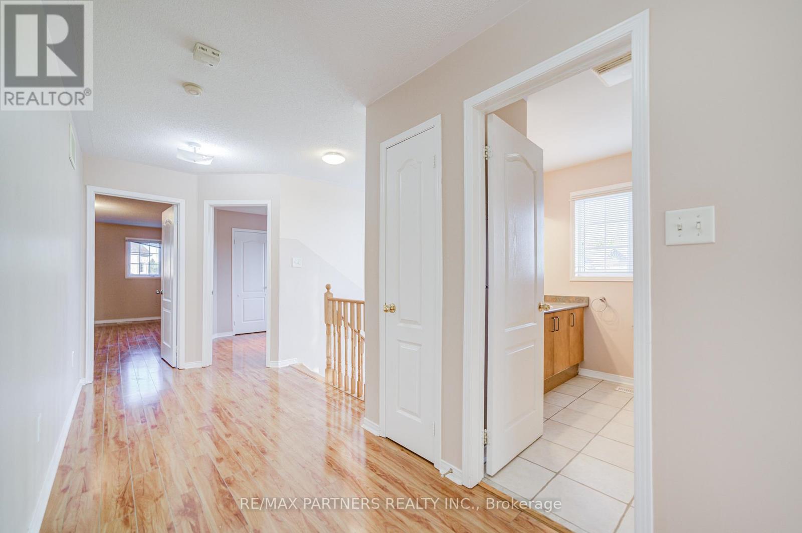 496 The Bridle Walk, Markham, Ontario  L6C 2Y3 - Photo 11 - N12915180