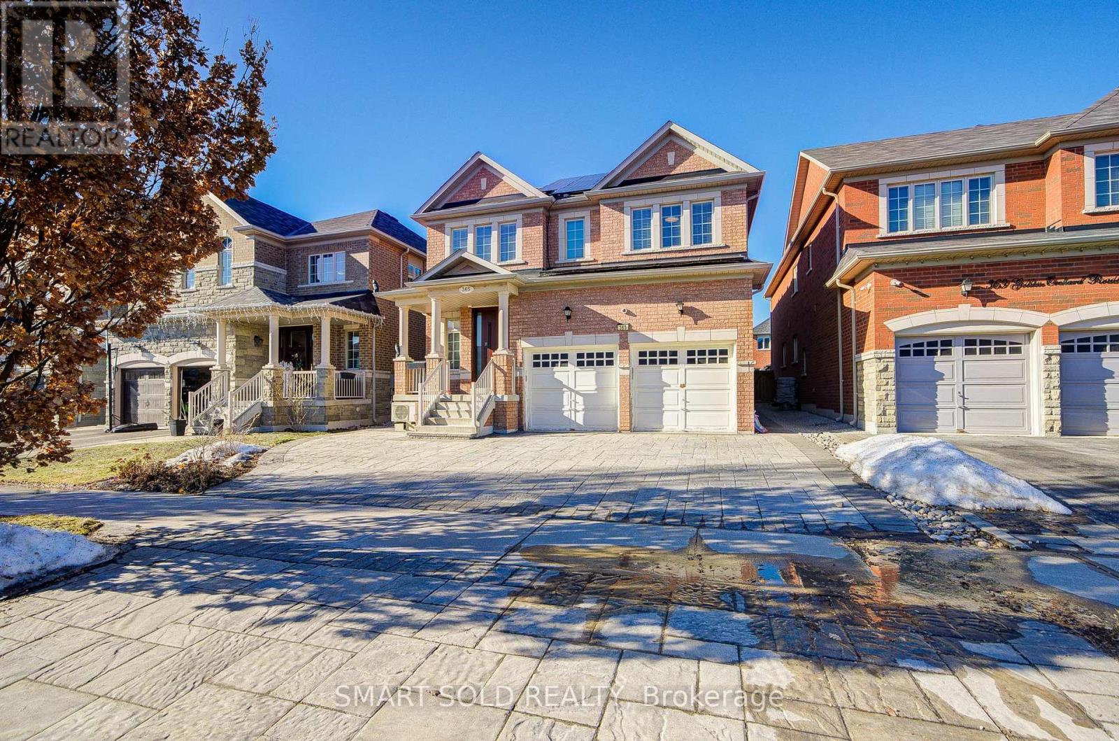 365 Golden Orchard Road, Vaughan, Ontario  L6A 0N6 - Photo 2 - N12915194