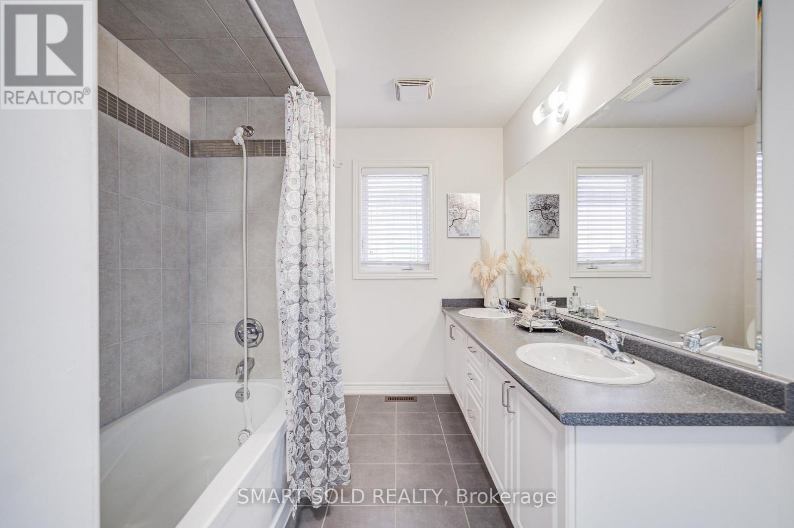 365 Golden Orchard Road, Vaughan, Ontario  L6A 0N6 - Photo 31 - N12915194