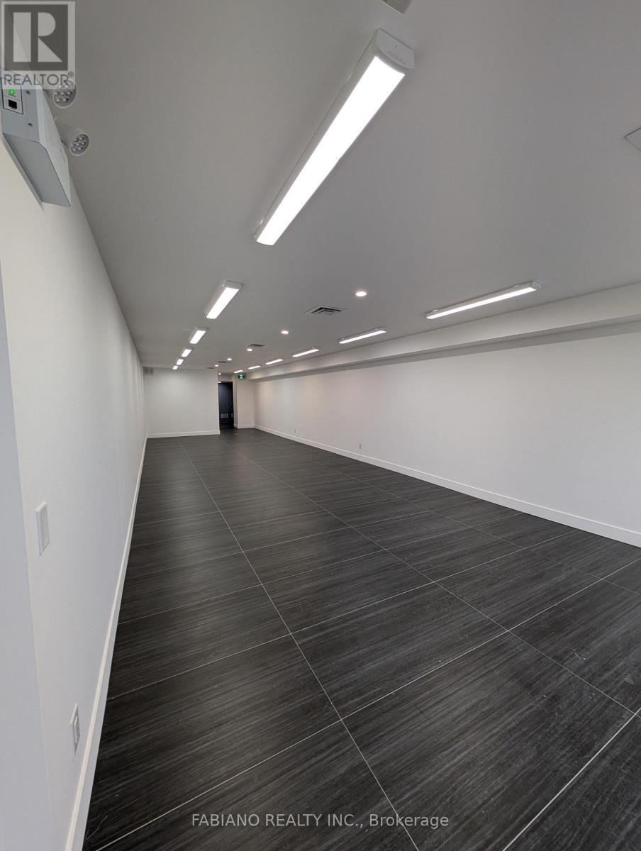 2 - 13130 Yonge Street, Richmond Hill, Ontario  L4E 2T3 - Photo 8 - N12915208