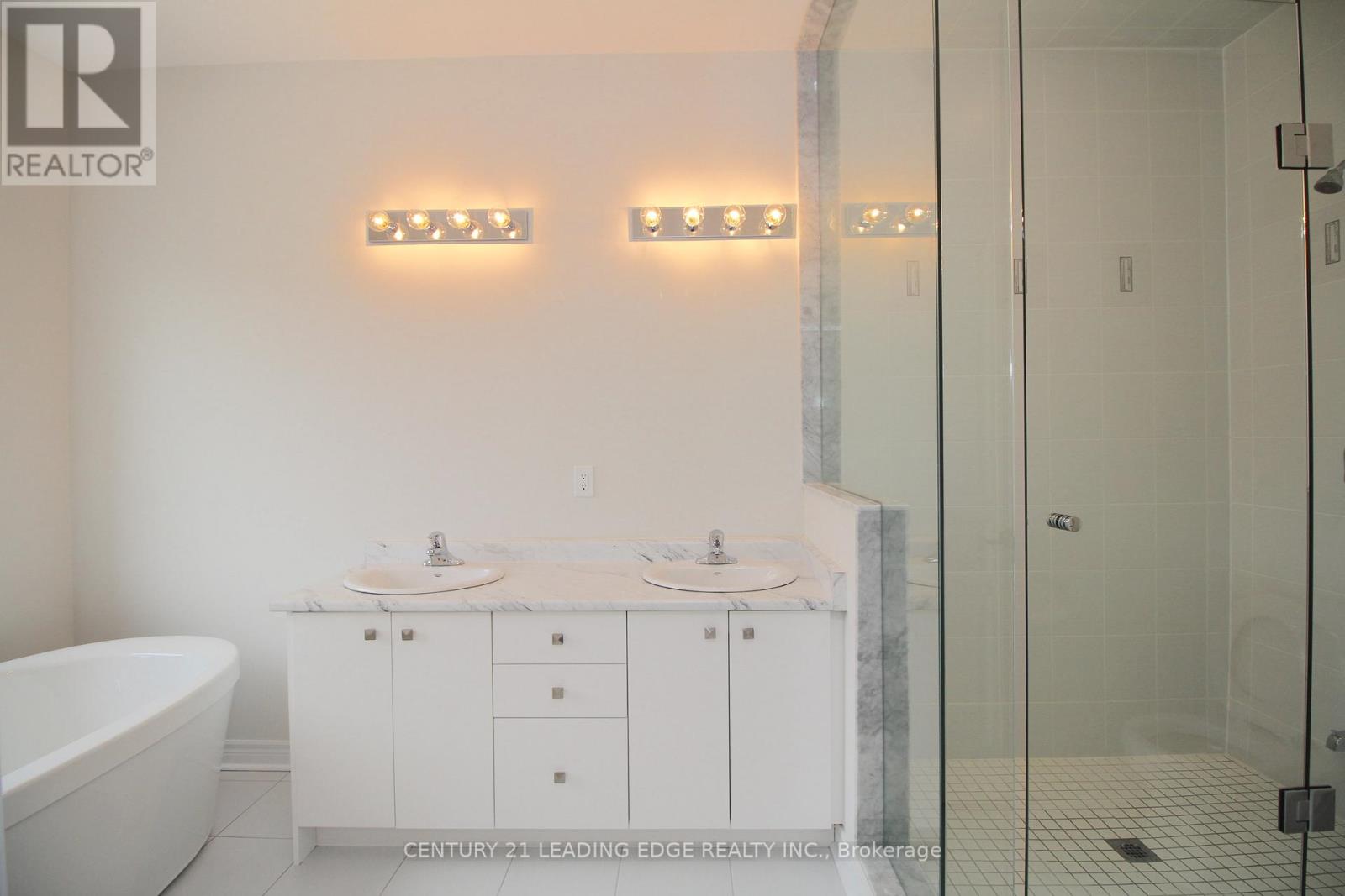 2nd & 3rd - 102 Hilts Drive, Richmond Hill, Ontario  L4H 0J2 - Photo 14 - N12915216