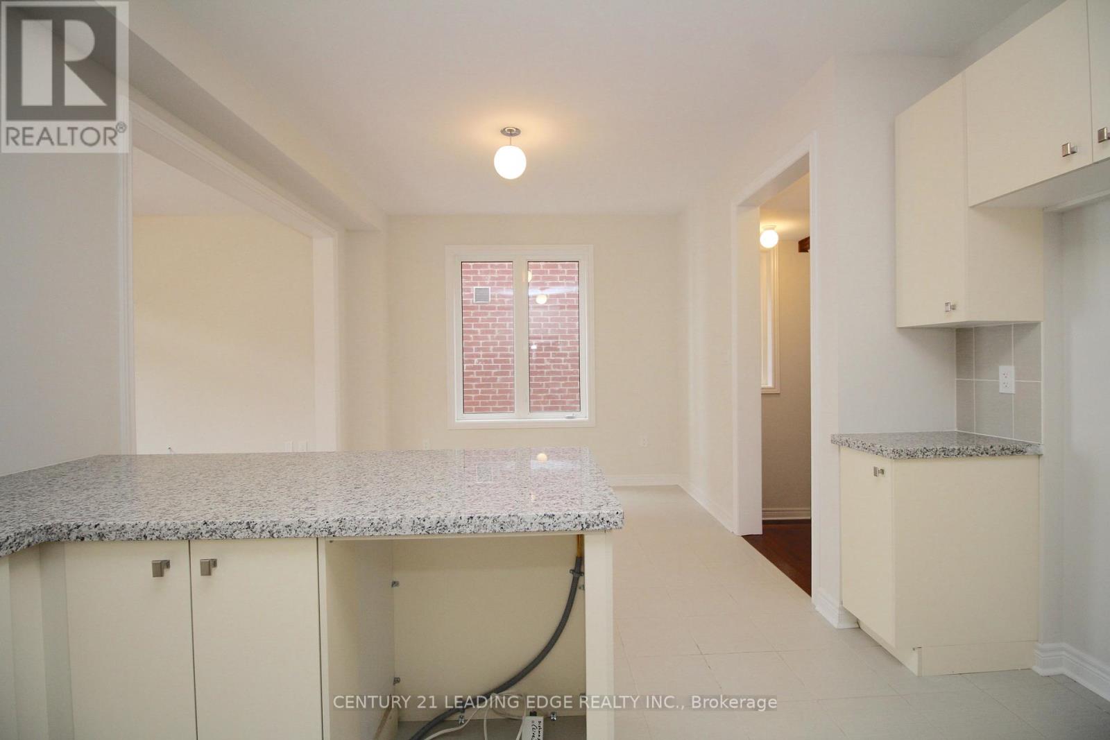 2nd & 3rd - 102 Hilts Drive, Richmond Hill, Ontario  L4H 0J2 - Photo 4 - N12915216