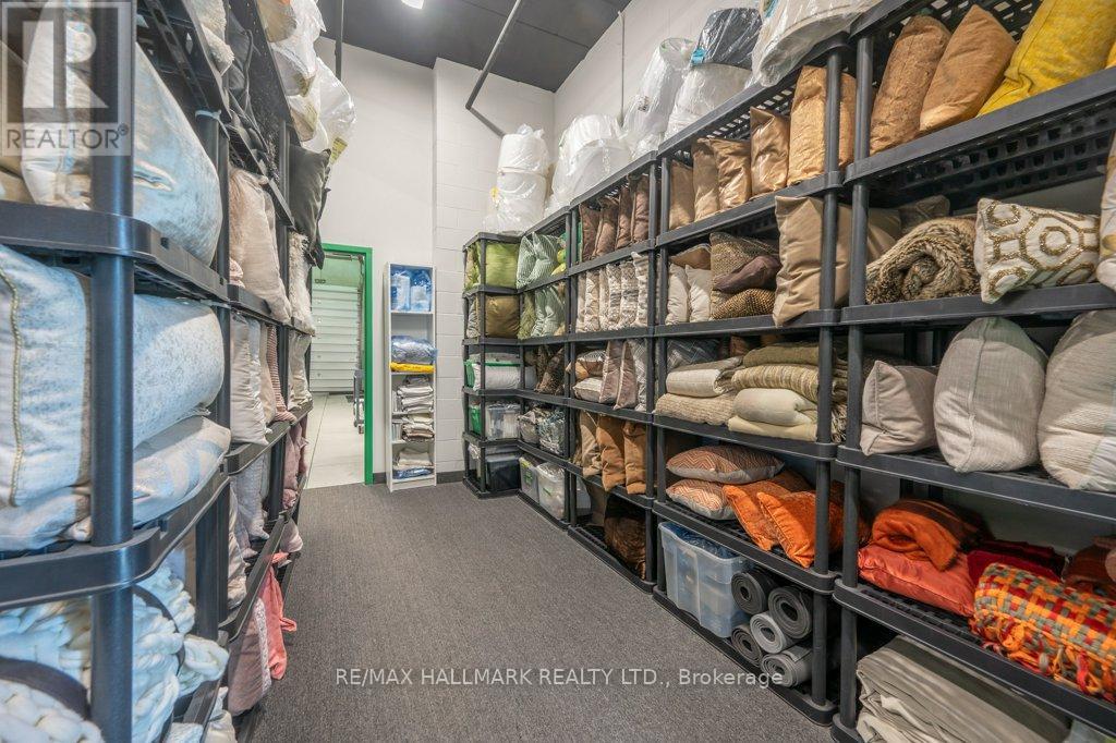 16 - 125 Don Hillock Drive, Aurora, Ontario  L4G 0H8 - Photo 4 - N12915242