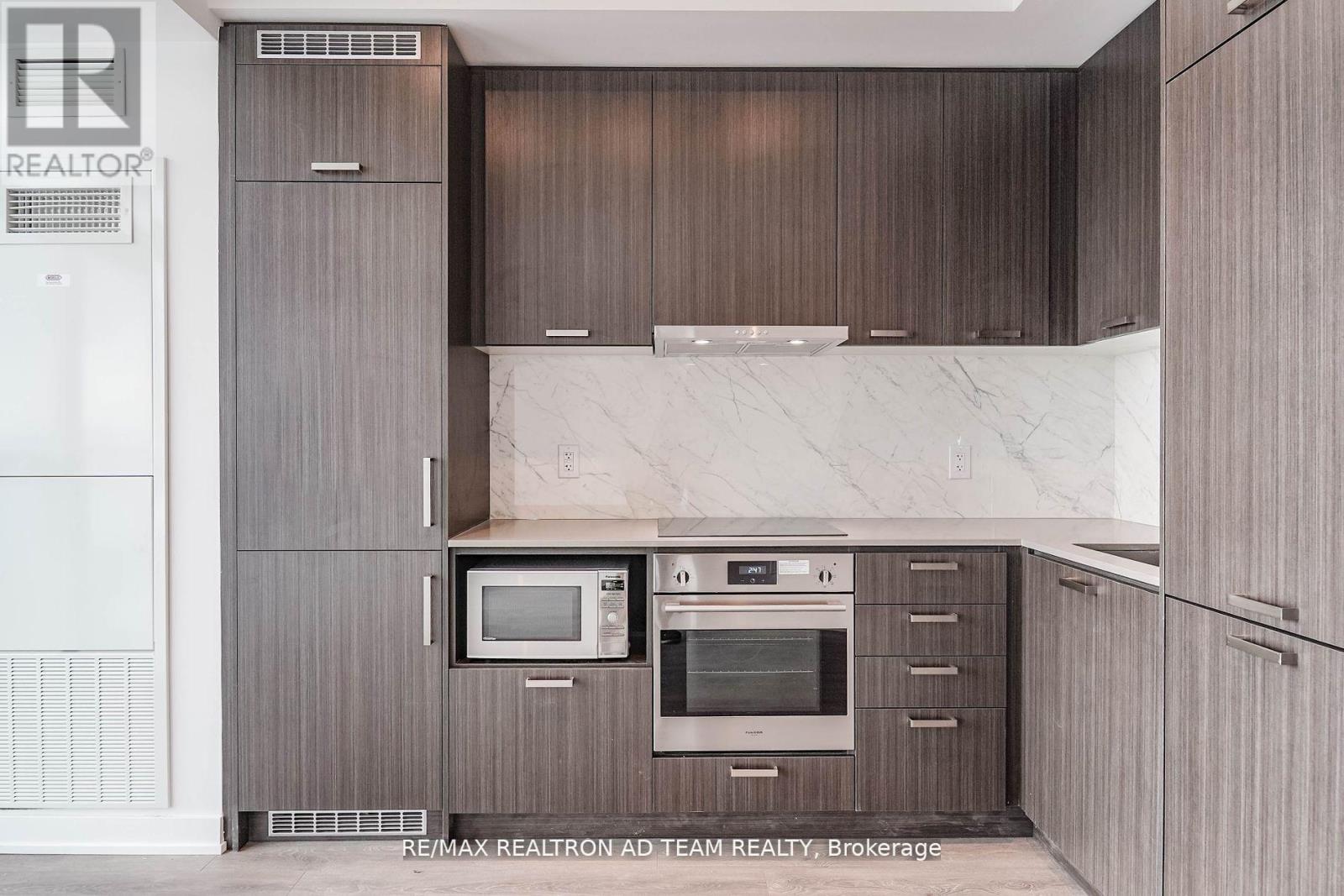 2003 - 38 Honeycrisp Crescent, Vaughan, Ontario  L4K 0M8 - Photo 16 - N12915262