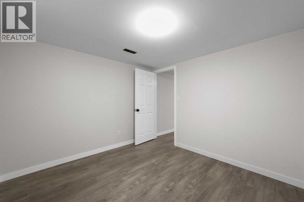 5214 53 Avenue, Camrose, Alberta  T4V 0Y7 - Photo 27 - A2279449