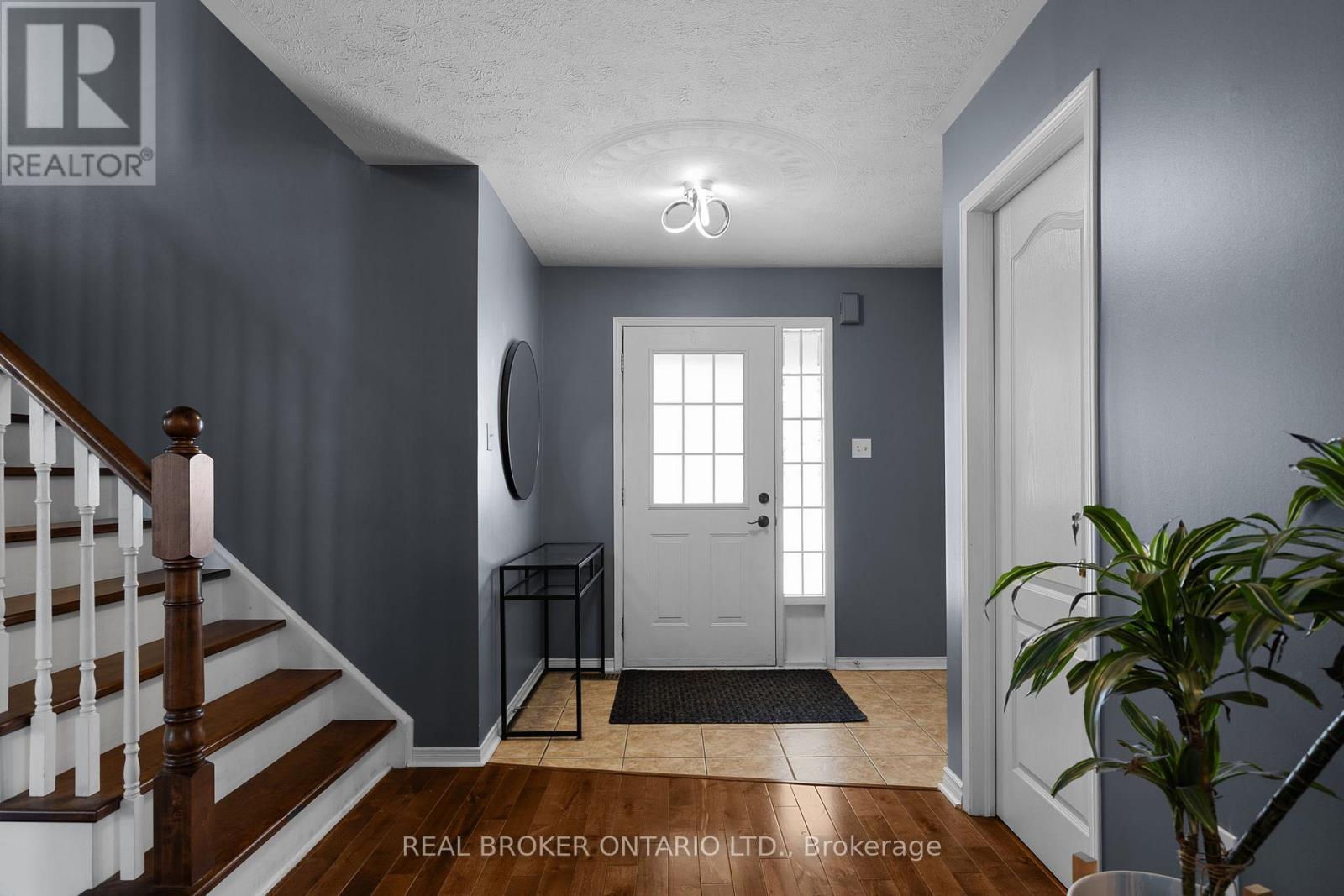 27 Vanessa Drive, Orillia, Ontario  L3V 7Y8 - Photo 2 - S12915300