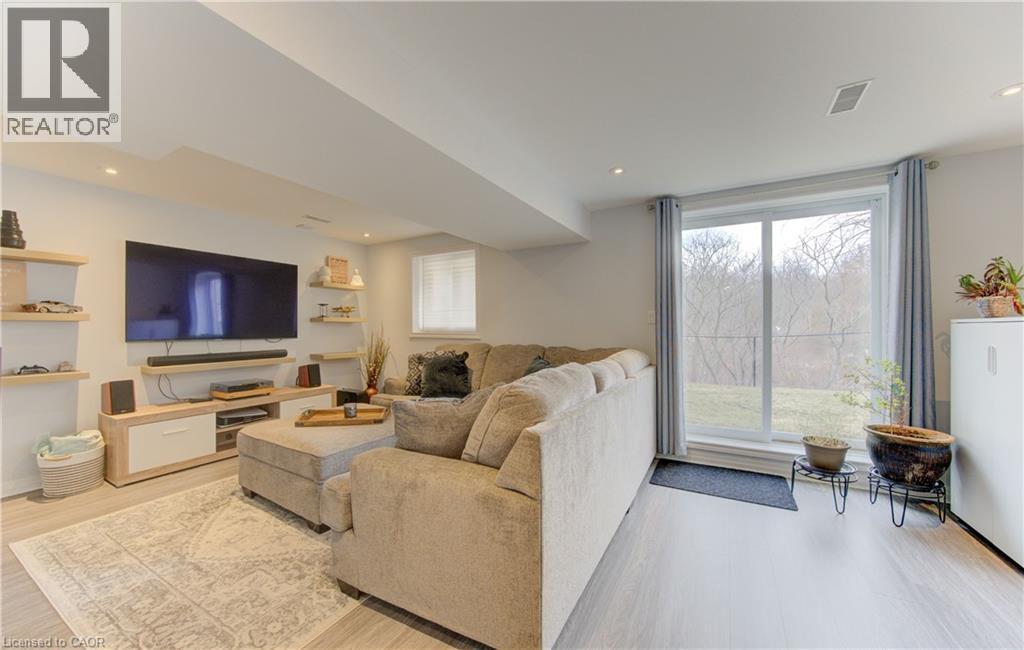 80 Everglade Crescent, Kitchener, Ontario  N2E 3Y5 - Photo 27 - 40814451