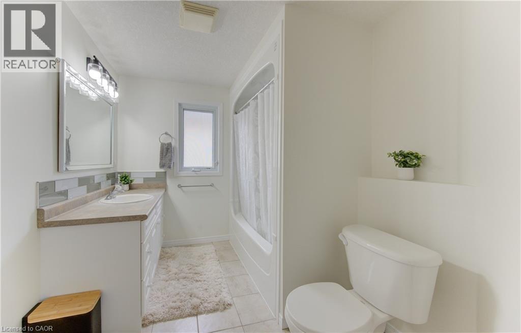 80 Everglade Crescent, Kitchener, Ontario  N2E 3Y5 - Photo 18 - 40814451