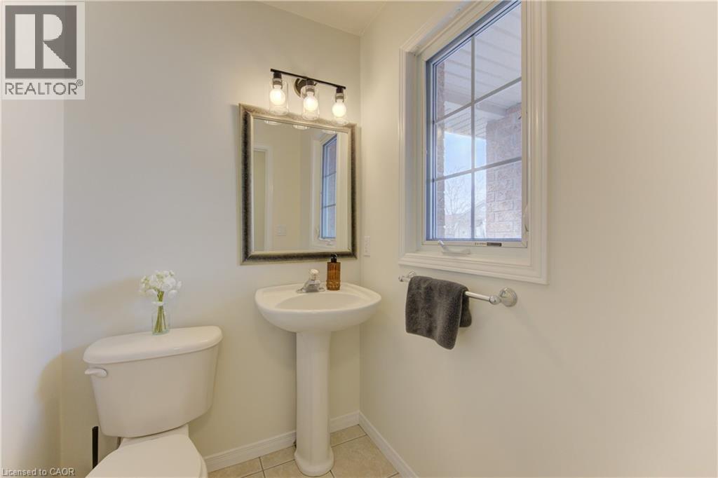 80 Everglade Crescent, Kitchener, Ontario  N2E 3Y5 - Photo 7 - 40814451