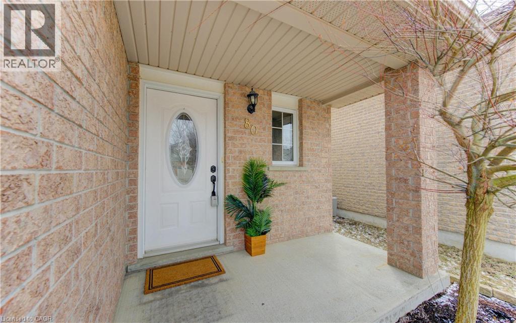 80 Everglade Crescent, Kitchener, Ontario  N2E 3Y5 - Photo 4 - 40814451