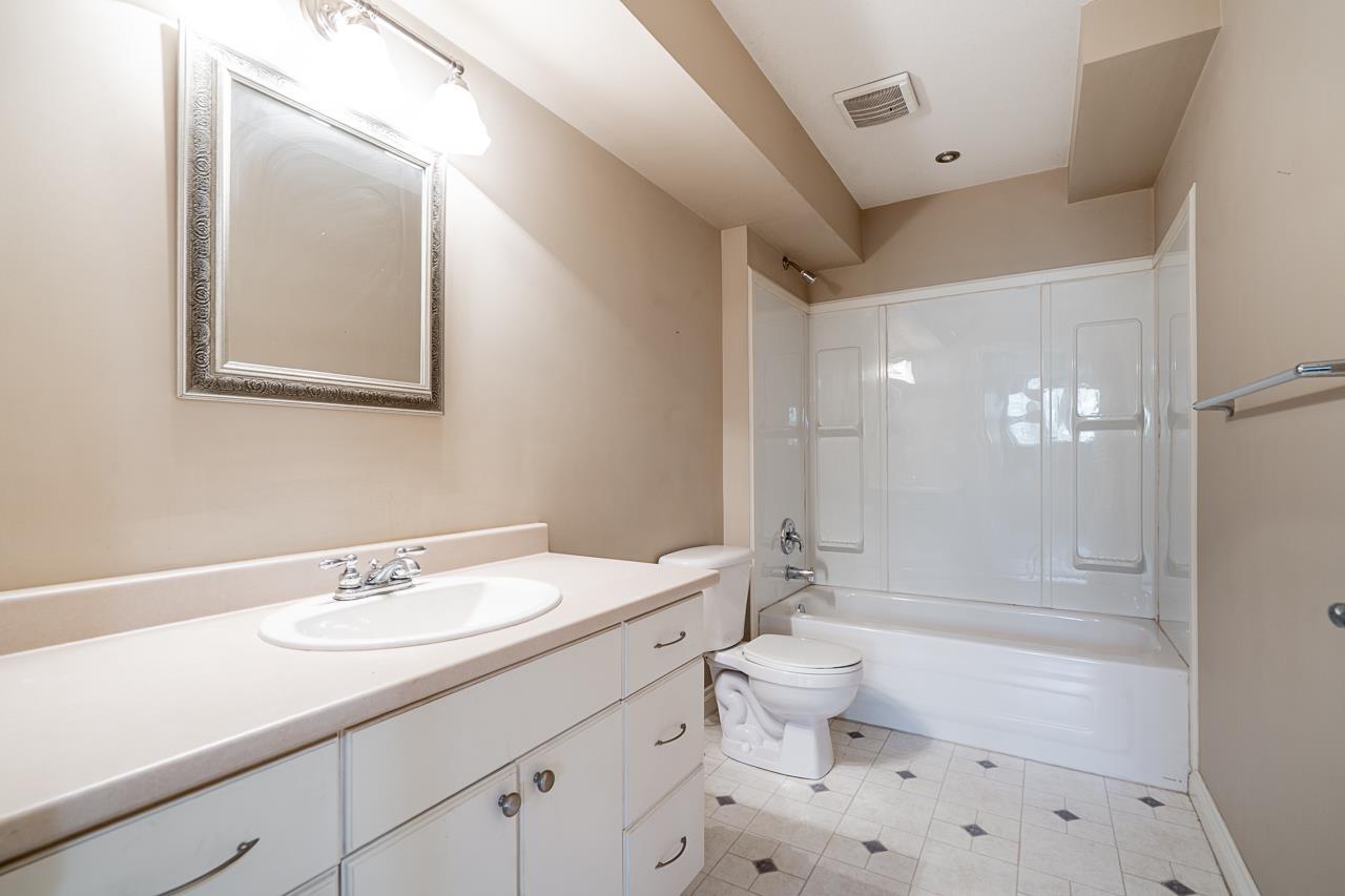 9833 182 Street, Surrey, British Columbia  V4N 5A9 - Photo 30 - R3102325