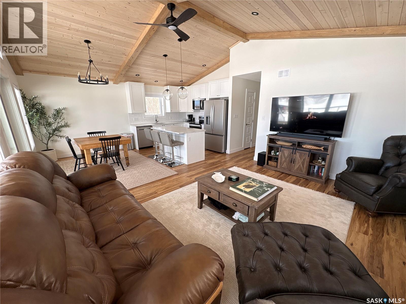 105 Prince Crescent, Fishing Lake, Saskatchewan  S0A 4T0 - Photo 6 - SK031133