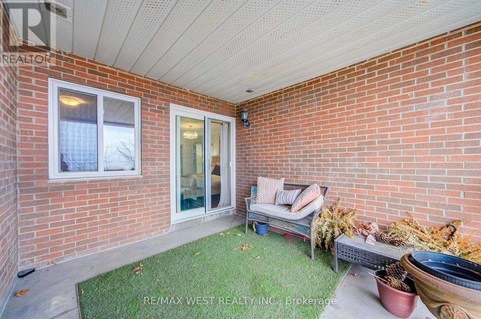 320 - 3025 The Credit Woodlands Drive, Mississauga, Ontario  L5C 2V3 - Photo 37 - W12914876