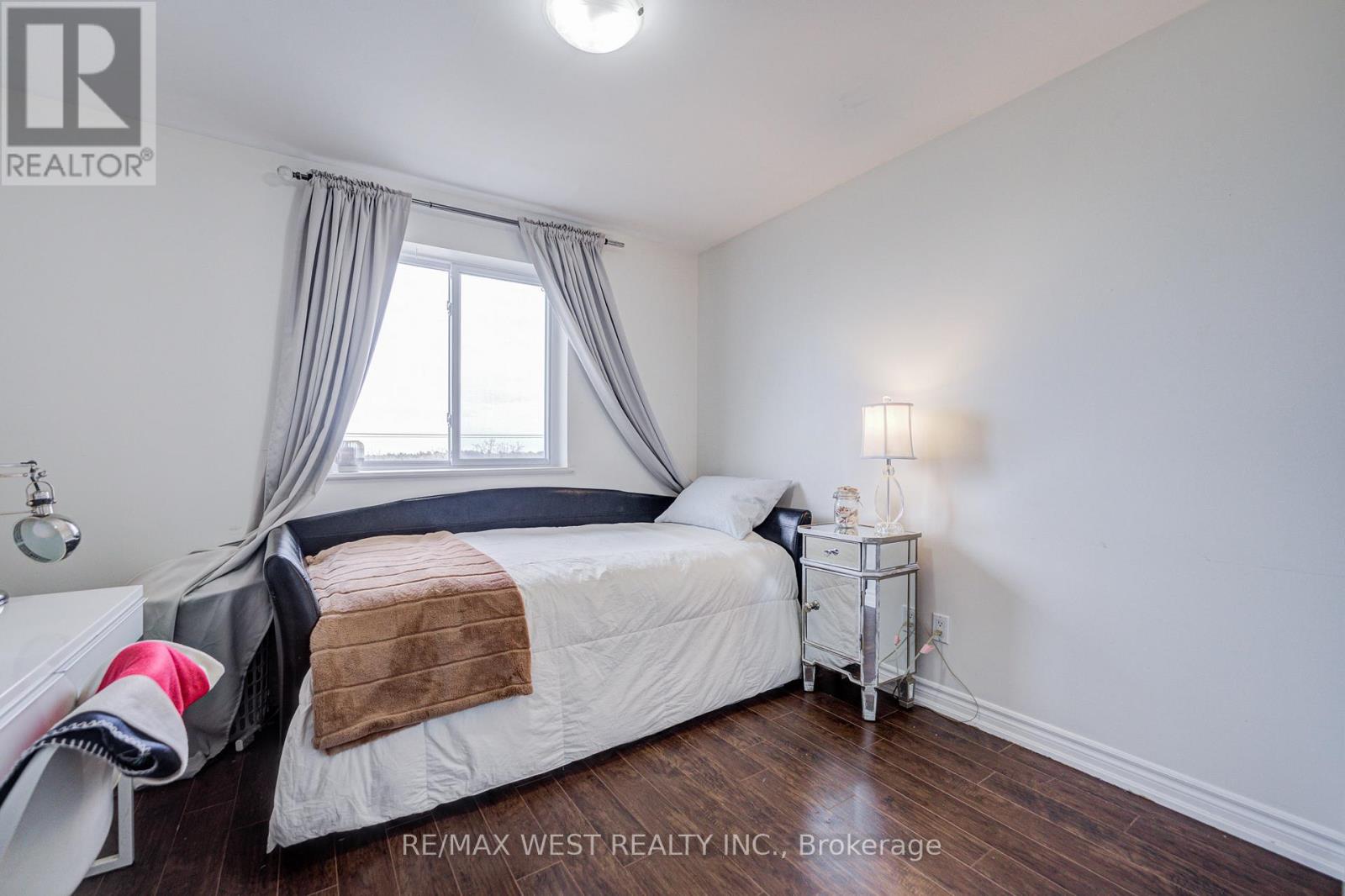 320 - 3025 The Credit Woodlands Drive, Mississauga, Ontario  L5C 2V3 - Photo 17 - W12914876