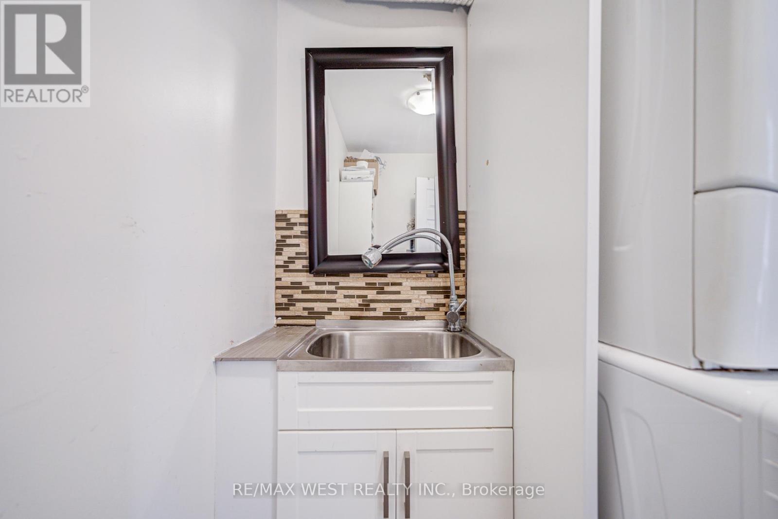 320 - 3025 The Credit Woodlands Drive, Mississauga, Ontario  L5C 2V3 - Photo 31 - W12914876