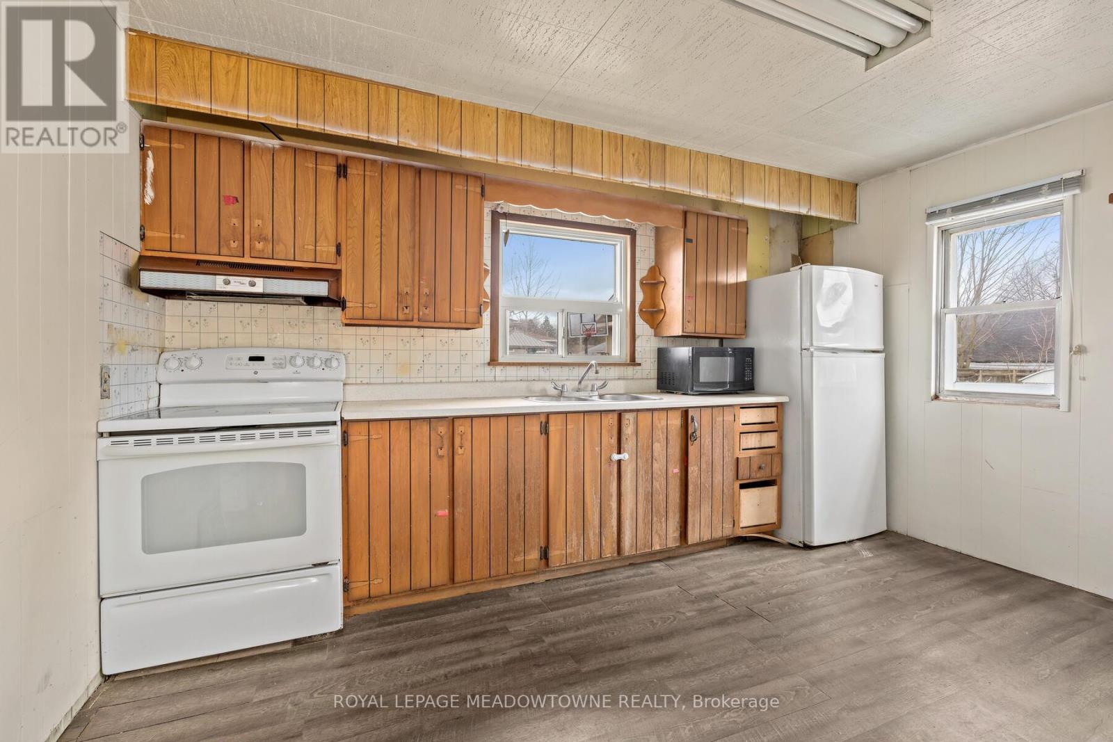 48 King Street, Halton Hills, Ontario  L7G 2G4 - Photo 11 - W12915078