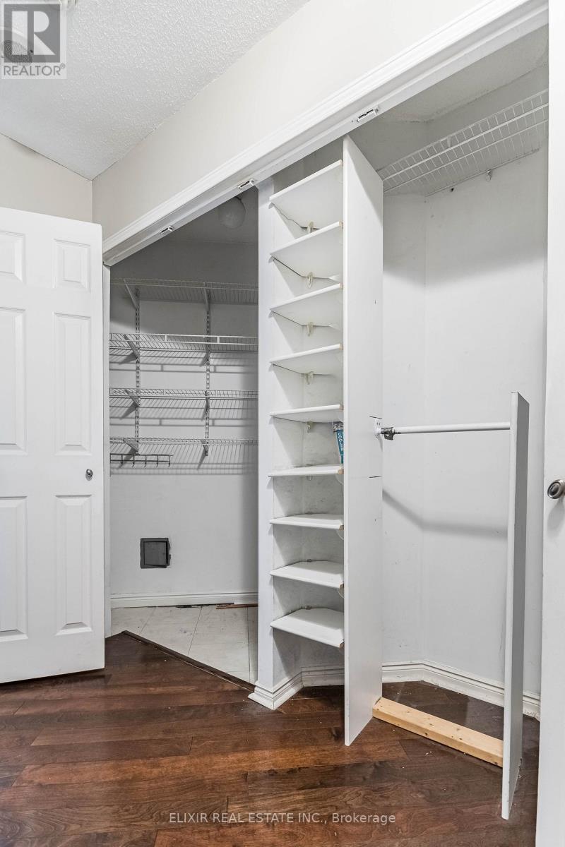 2011 - 135 Hillcrest Avenue, Mississauga, Ontario  L5B 4B1 - Photo 19 - W12915094