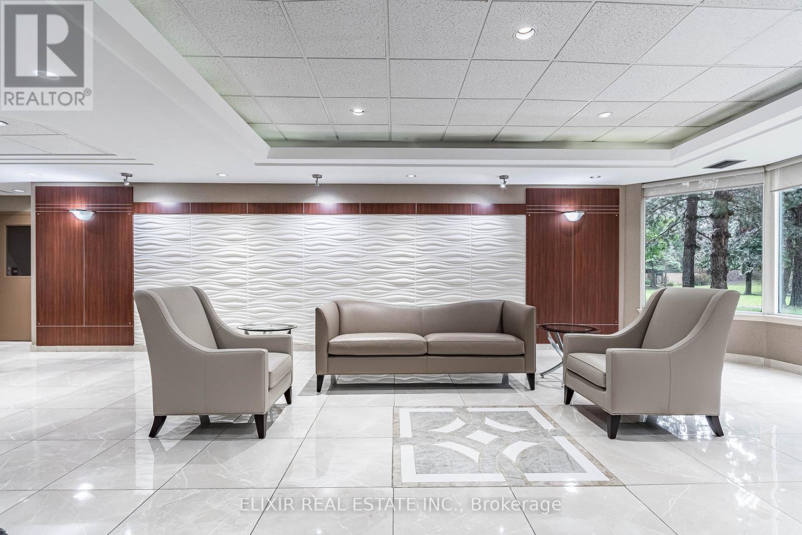 2011 - 135 Hillcrest Avenue, Mississauga, Ontario  L5B 4B1 - Photo 22 - W12915094