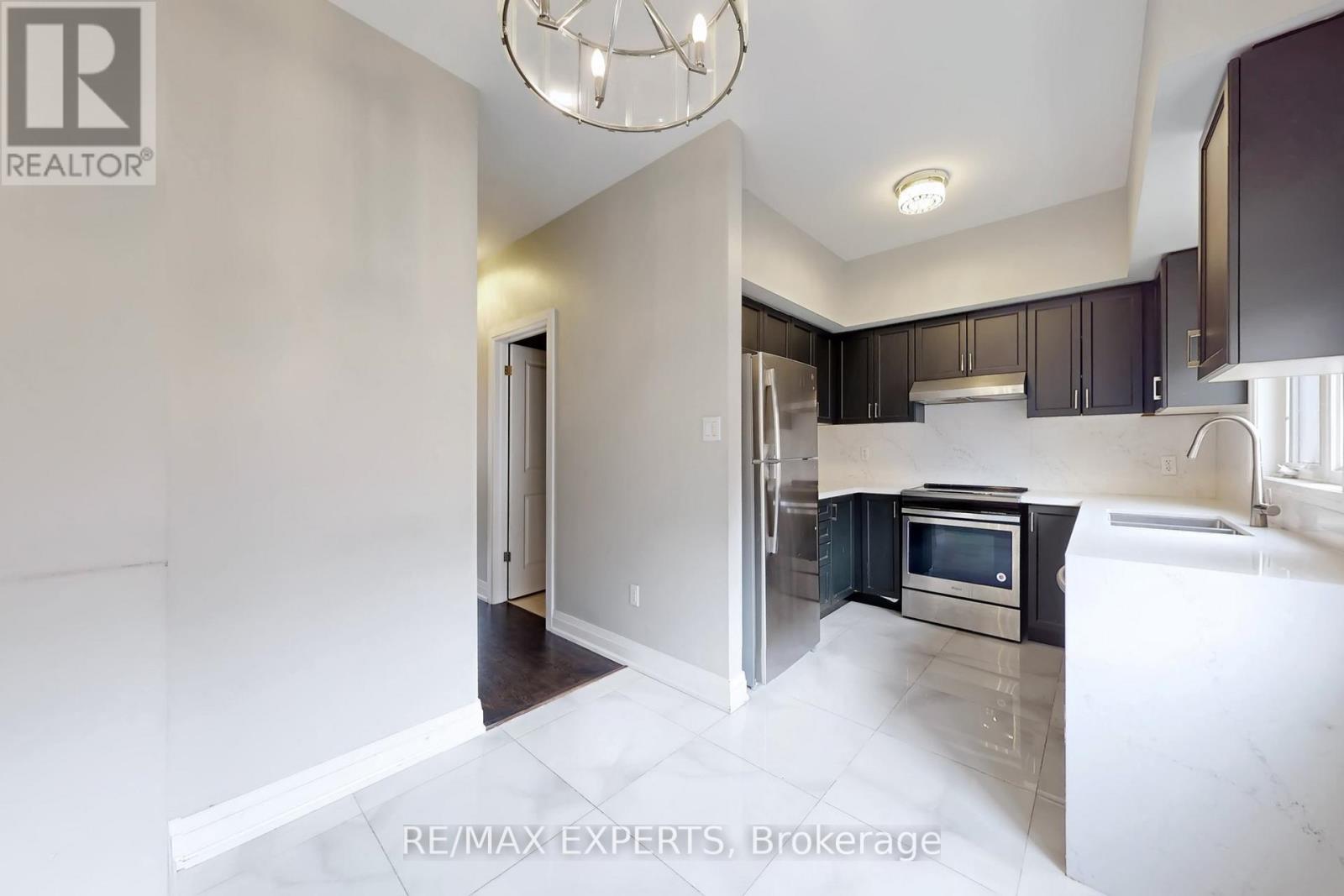 178 - 7035 Rexwood Road, Mississauga, Ontario  L4T 4M9 - Photo 4 - W12915162